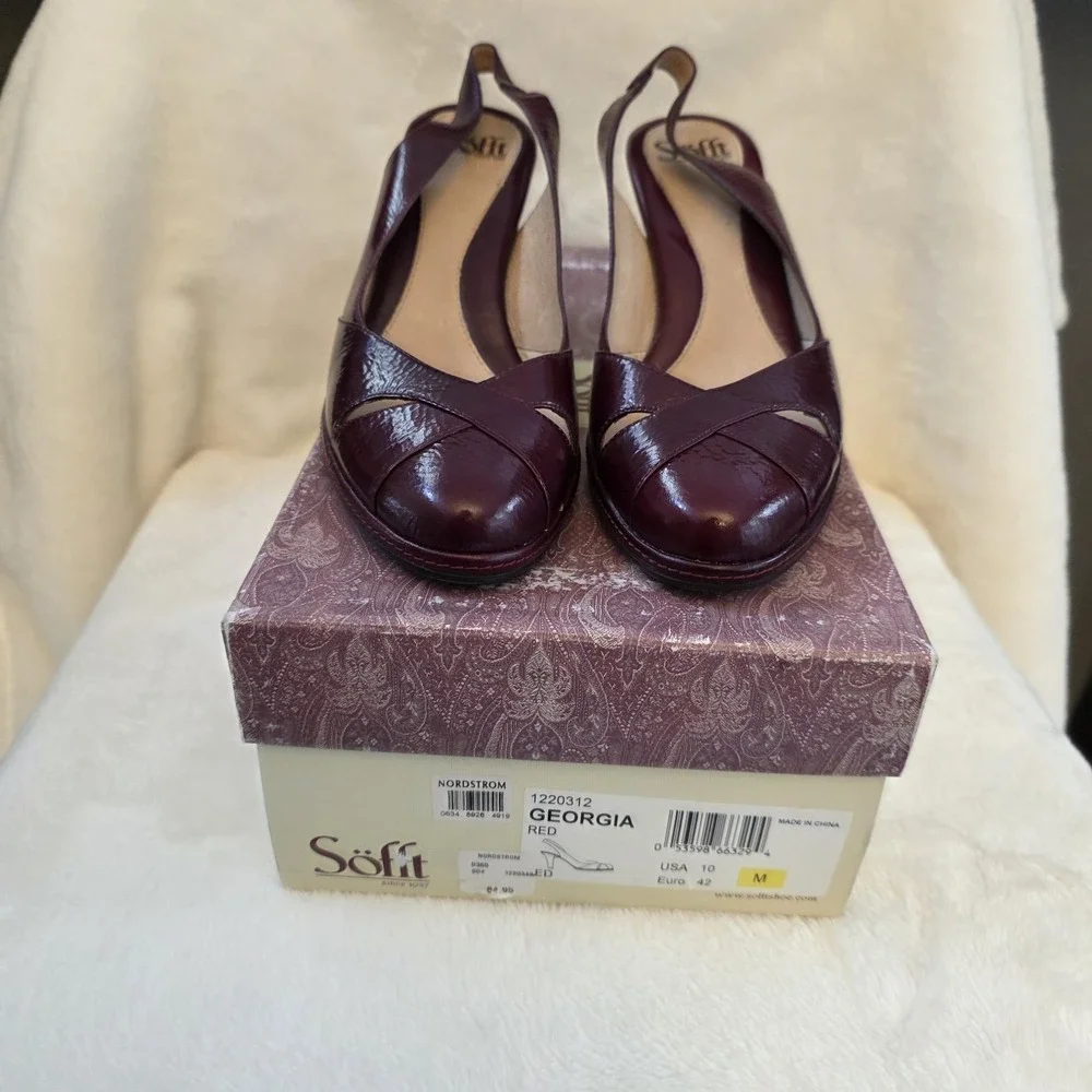 Sofft Georgia Red Leather Pumps Women's Heals US Size‎ 10 Euro 42